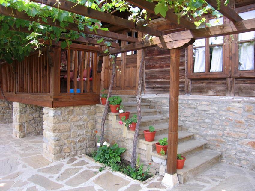 The House With The Vine Guest House Zheravna Εξωτερικό φωτογραφία